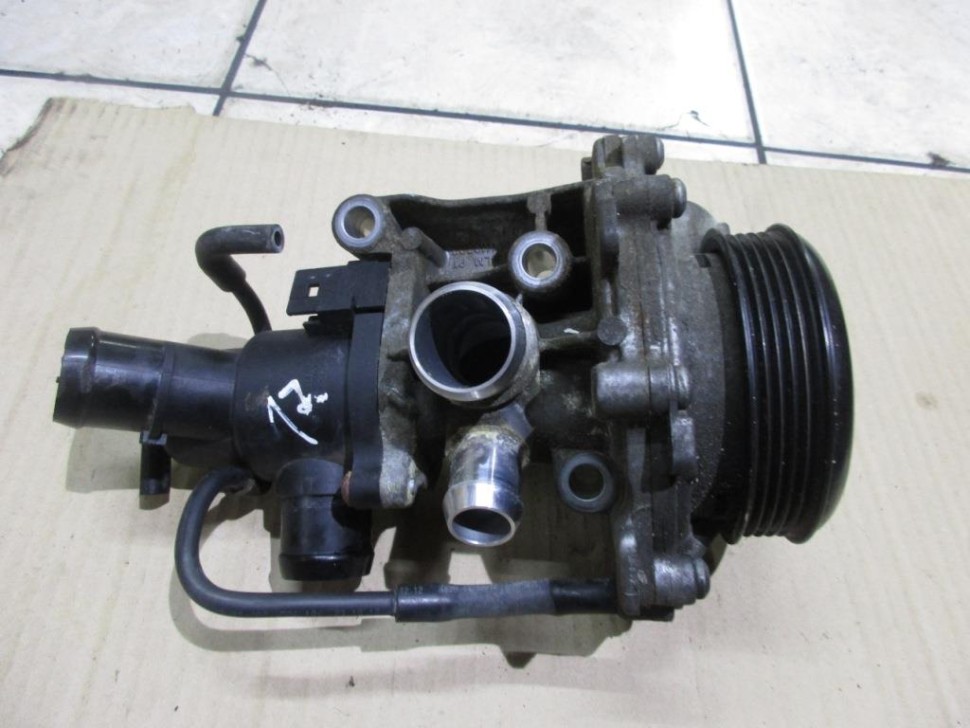 Помпа MERCEDES-BENZ B-класс W246 (2011 - 2014) фото 1 — Разборка Мерседес