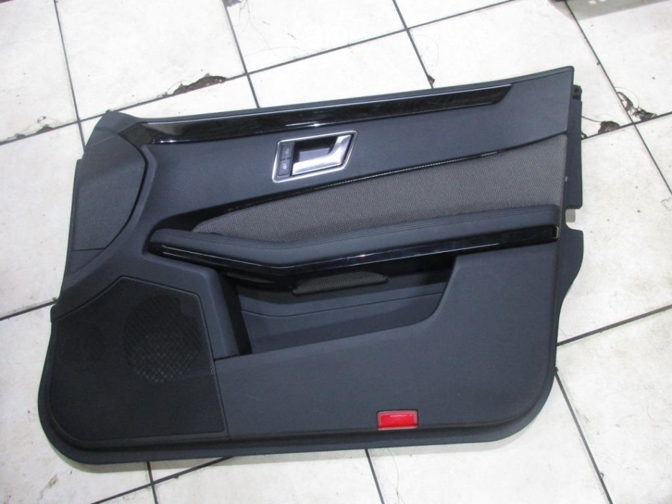 Карта двери передняя правая MERCEDES-BENZ E-класс W212/S212/C207/A207 (2009 - 2013) фото 1 — Разборка Мерседес
