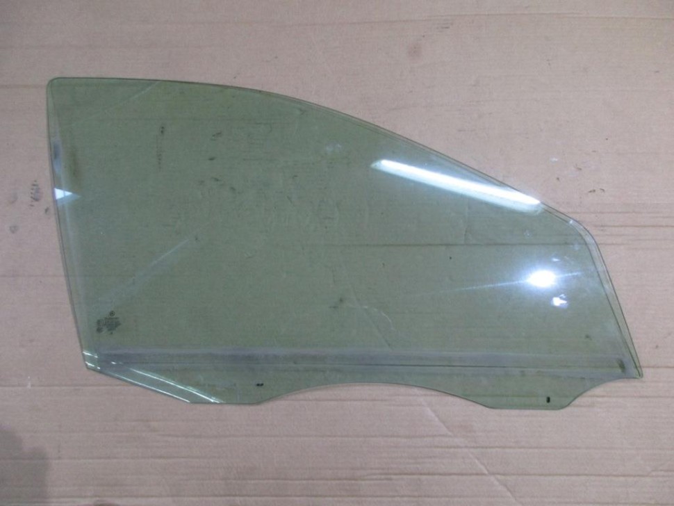 Стекло переднее правое MERCEDES-BENZ C-класс W203/S203/CL203 рестайлинг (2004 - 2008) фото 1 — Разборка Мерседес