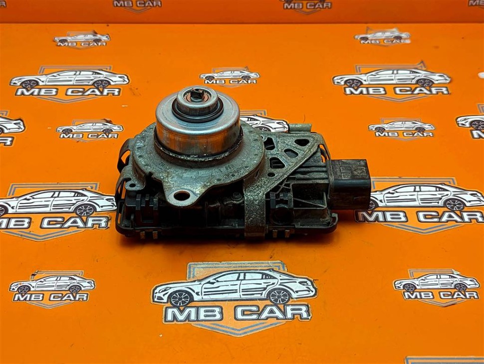 Блок раздатки MERCEDES-BENZ X-класс I (2017 - 2020) фото 1 — Разборка Мерседес