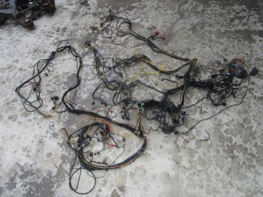 Проводка подкапотная MERCEDES-BENZ E-класс W124/S124/C124/A124 (1984 - 1997) — Разборка Мерседес