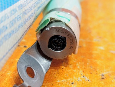 Шторка безопасности правая MERCEDES-BENZ C-класс W205/S205/C205/A205 (2014 - 2018) — Разборка Мерседес