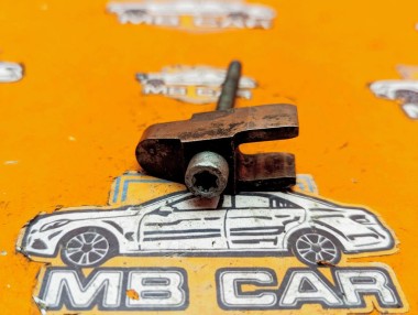 Кронштейн крепления форсунок MERCEDES-BENZ E-класс W210/S210 рестайлинг (1999 - 2003) &mdash; Разборка Мерседес