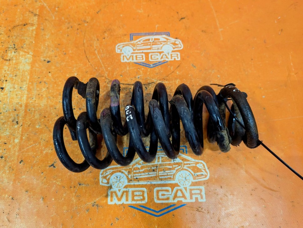 Пружина задняя MERCEDES-BENZ C-класс W204/S204 (2006 - 2011) фото 1 &mdash; Разборка Мерседес