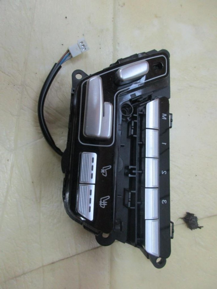 Джойстик MERCEDES-BENZ S-класс W221 (2005 - 2009) фото 1 &mdash; Разборка Мерседес