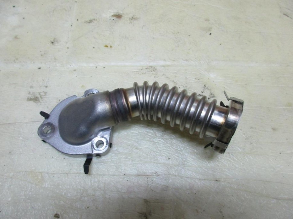 Трубка рециркуляции ОГ MERCEDES-BENZ E-класс W213/S213/C238/A238 (2016 - 2021) фото 1 — Разборка Мерседес