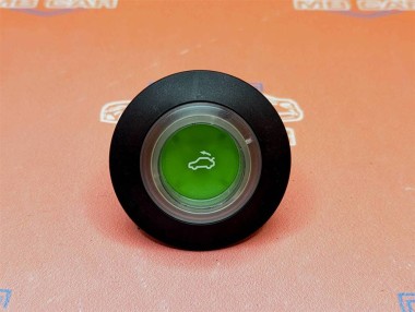 Кнопка открытия багажника MERCEDES-BENZ C-класс W203/S203/CL203 (2000 - 2004) — Разборка Мерседес