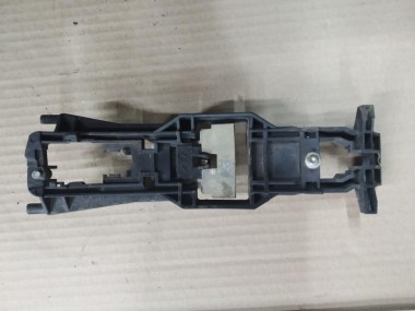 Ответная часть замка двери MERCEDES-BENZ CLK-класс C209/A209 (2002 - 2005) — Разборка Мерседес