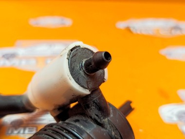 Насос омывателей MERCEDES-BENZ GLE-класс W166 (2015 - 2018) — Разборка Мерседес