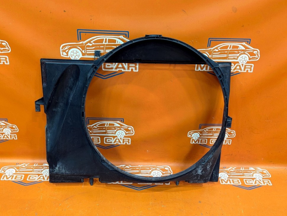 Кожух вентилятора основного MERCEDES-BENZ S-класс W140 (1991 - 1998) фото 1 — Разборка Мерседес