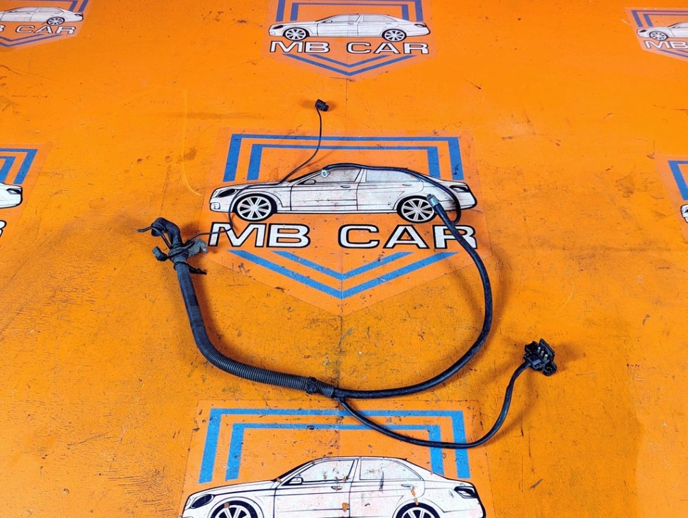 Провод стартера MERCEDES-BENZ E-класс W124/S124/C124/A124 (1984 - 1997) фото 1 &mdash; Разборка Мерседес