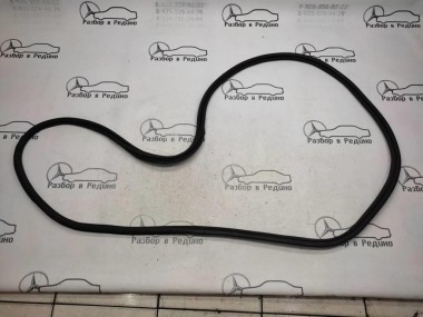 Уплотнитель крышки багажника MERCEDES-BENZ R-класс W251 (2005 - 2007) — Разборка Мерседес