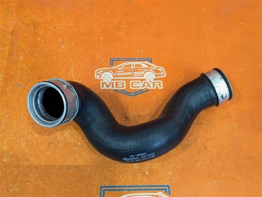 Патрубок интеркулера MERCEDES-BENZ CLK-класс C209/A209 (2002 - 2005) — Разборка Мерседес