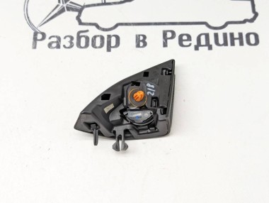 Уголок зеркала MERCEDES-BENZ CLS-класс C218/X218 (2010 - 2014) — Разборка Мерседес