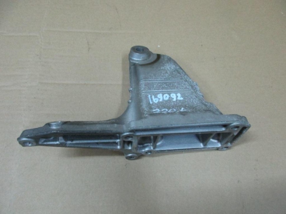 Лапа левая MERCEDES-BENZ S-класс W220 рестайлинг (2002 - 2005) фото 1 — Разборка Мерседес