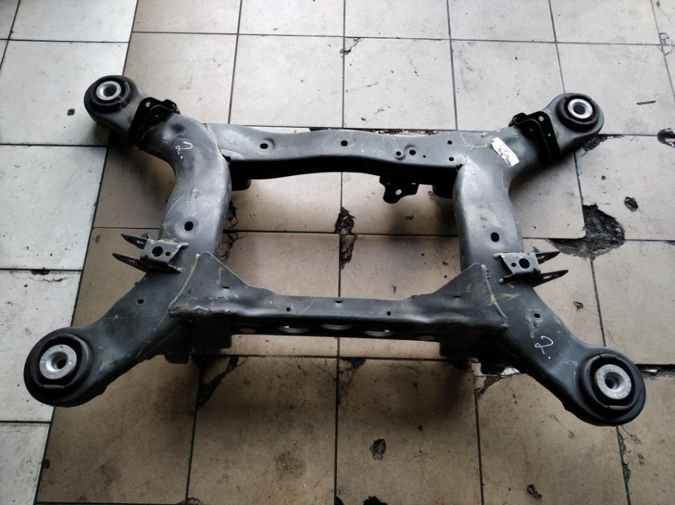 Подрамник задний MERCEDES-BENZ GLE-класс W166 (2015 - 2018) фото 1 — Разборка Мерседес