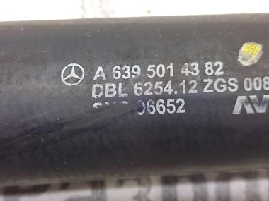 Патрубок радиатора MERCEDES-BENZ V-класс W639 (2003 - 2014) — Разборка Мерседес