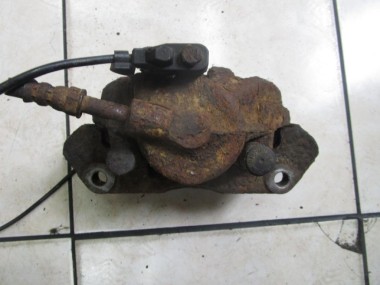 Суппорт передний правый MERCEDES-BENZ Sprinter W901-905 (1995 - 2006) — Разборка Мерседес