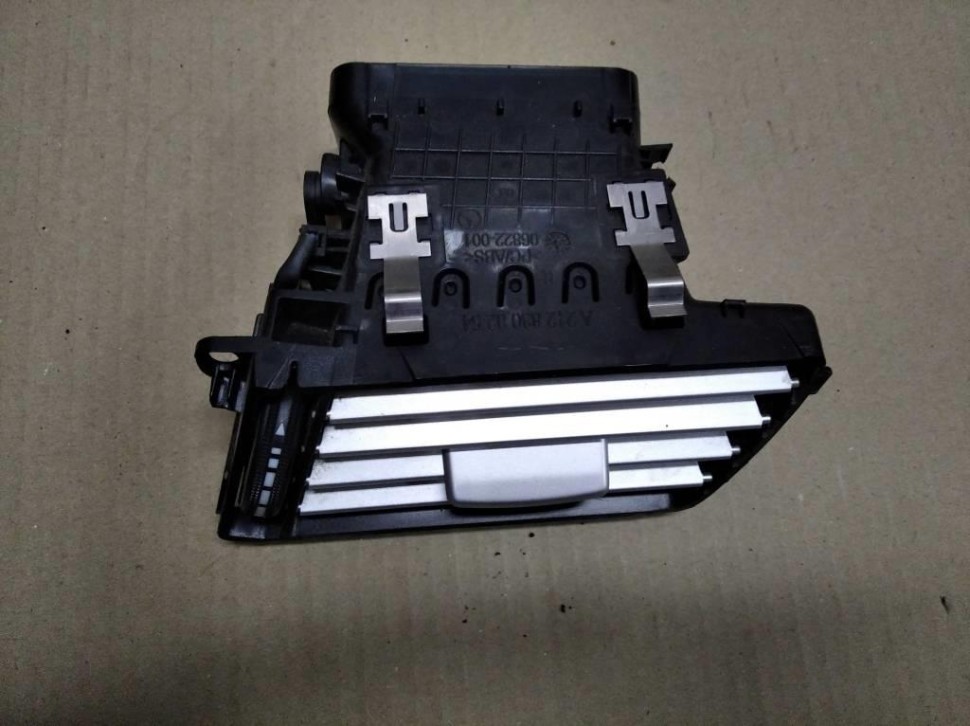 Воздуховод MERCEDES-BENZ E-класс W212/S212/C207/A207 (2009 - 2013) фото 1 — Разборка Мерседес