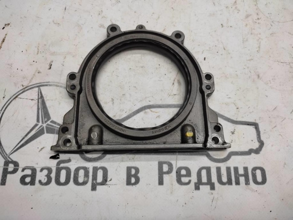 Крышка заднего сальника коленвала MERCEDES-BENZ C-class w203 фото 1 — Разборка Мерседес