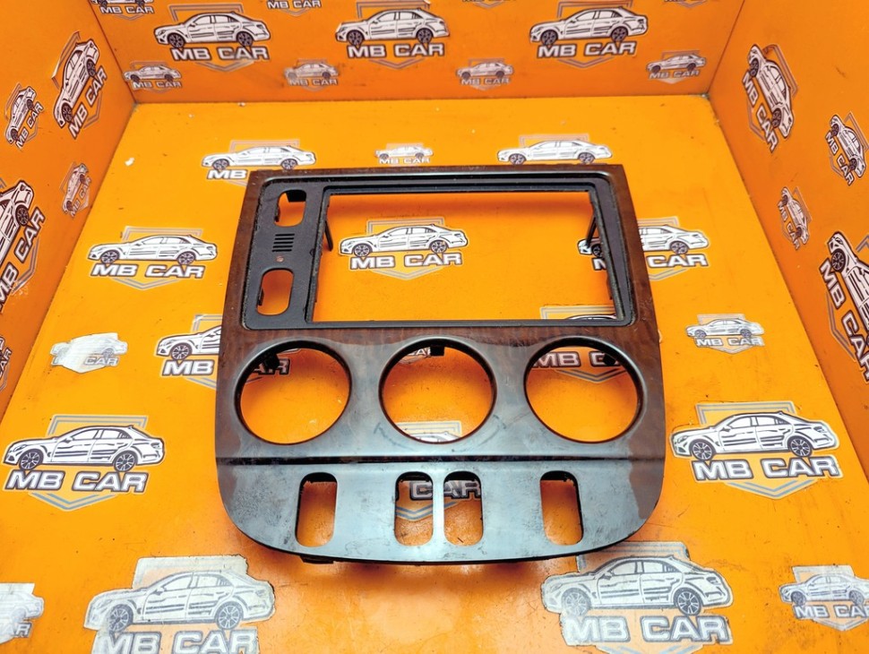 Накладка блока климата MERCEDES-BENZ M-класс W163 рестайлинг (2001 - 2005) фото 1 &mdash; Разборка Мерседес