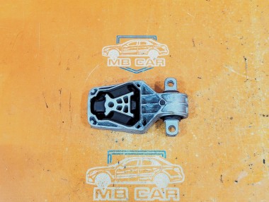 Опора двигателя задняя MERCEDES-BENZ A-класс W176 рестайлинг (2015 - 2018) — Разборка Мерседес