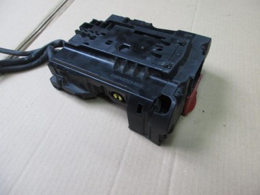 Блок предохранителей MERCEDES-BENZ C-класс W204/S204 (2006 - 2011) — Разборка Мерседес