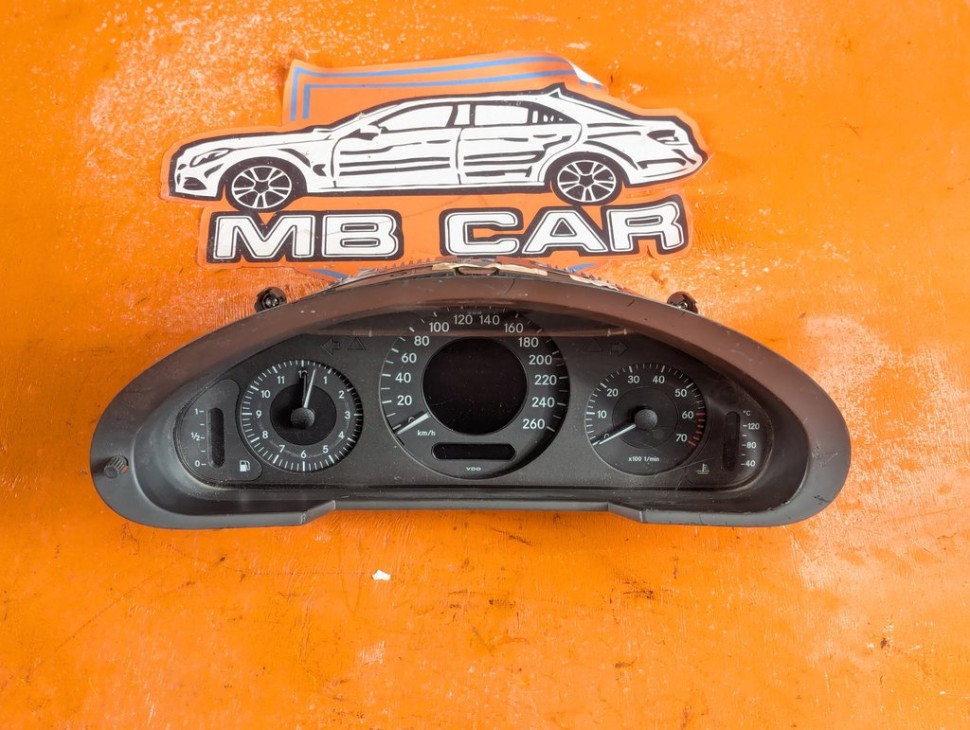 Щиток приборов MERCEDES-BENZ E-класс W211/S211 (2002 - 2006) фото 1 &mdash; Разборка Мерседес