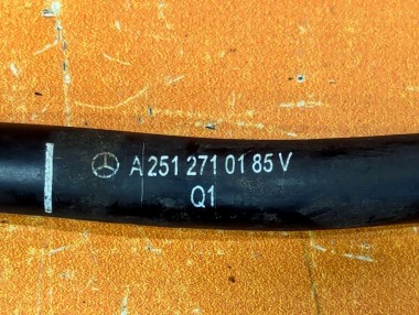 Трубка вентиляции MERCEDES-BENZ M-класс W164 (2005 - 2008) — Разборка Мерседес