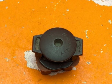 Клипса радиатора MERCEDES-BENZ CLS-класс C219 (2004 - 2008) &mdash; Разборка Мерседес