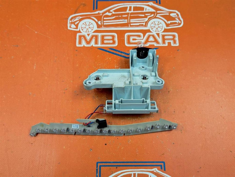 Плата заднего фонаря MERCEDES-BENZ S-класс W221 (2005 - 2009) фото 1 — Разборка Мерседес