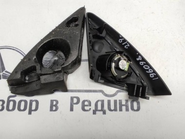 Уголок зеркала MERCEDES-BENZ CLS-класс C219 (2004 - 2008) — Разборка Мерседес