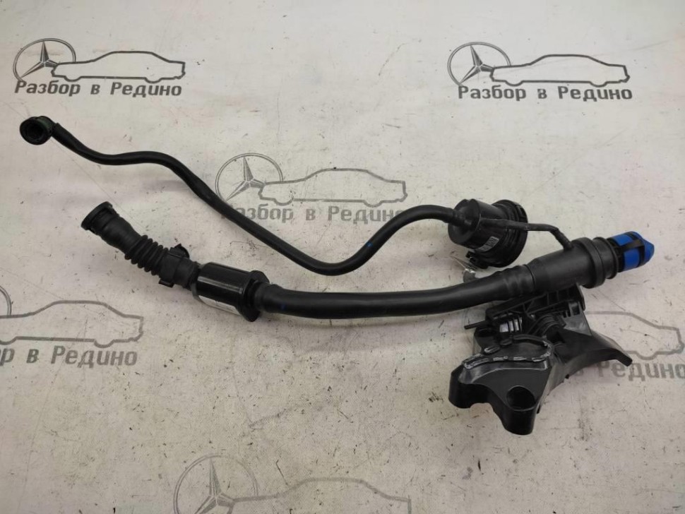 Горловина бака мочевины MERCEDES-BENZ GLE-класс W166 (2015 - 2018) фото 1 — Разборка Мерседес