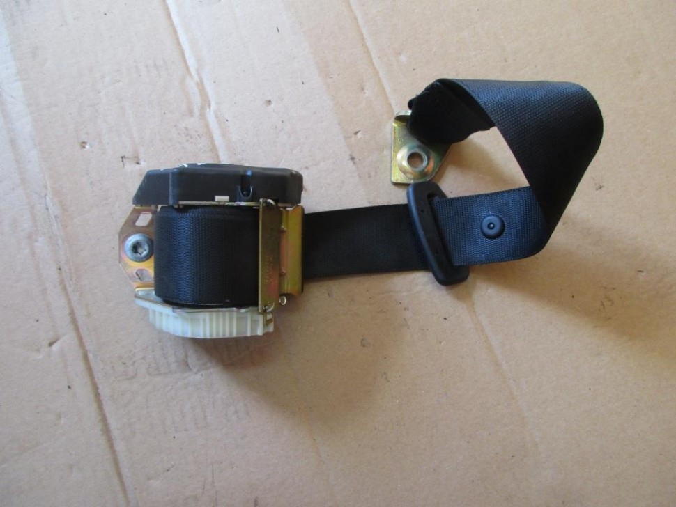 Ремень безопасности задний левый MERCEDES-BENZ C-класс W203/S203/CL203 (2000 - 2004) фото 1 — Разборка Мерседес