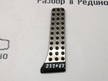 Накладка педали AMG MERCEDES-BENZ C-класс W204/S204 (2006 - 2011) — Разборка Мерседес