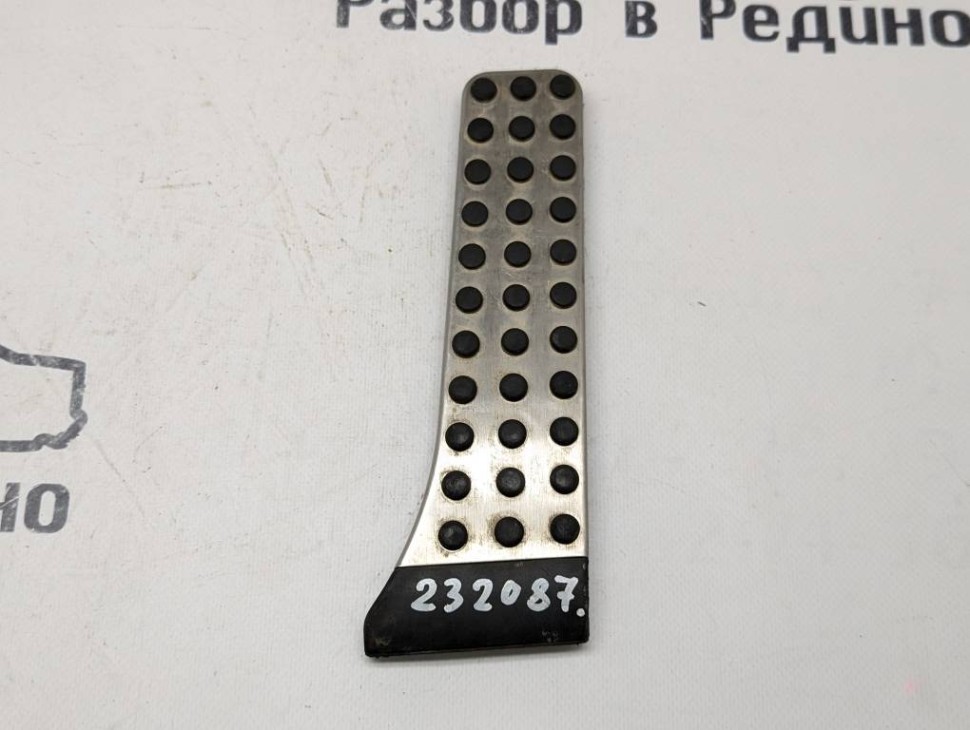 Накладка педали AMG MERCEDES-BENZ C-класс W204/S204 (2006 - 2011) фото 1 — Разборка Мерседес