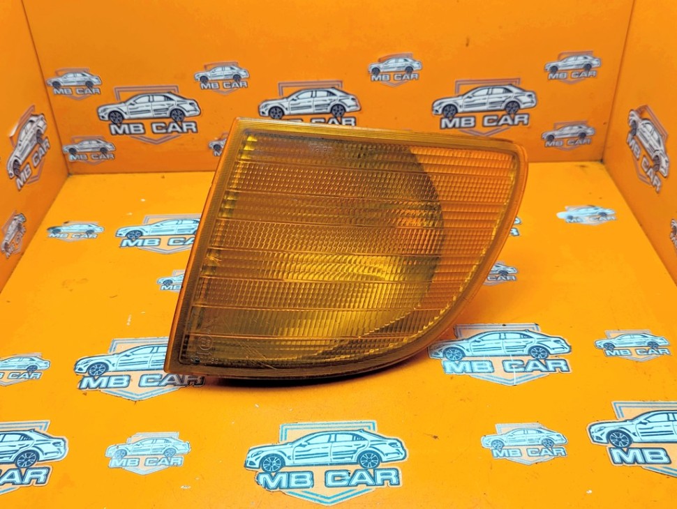 Поворотник левый MERCEDES-BENZ Vito W638 (1996 - 2003) фото 1 — Разборка Мерседес