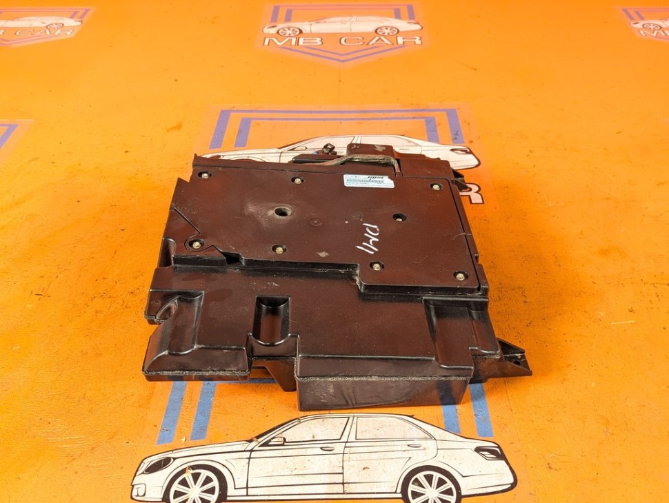 Сабвуфер MERCEDES-BENZ M-класс W163 (1997 - 2001) фото 1 &mdash; Разборка Мерседес