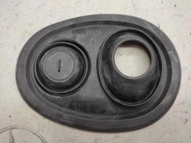 Уплотнитель MERCEDES-BENZ M-класс W166 (2011 - 2015) — Разборка Мерседес