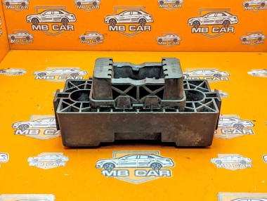 Поддомкратник MERCEDES-BENZ GLE-класс W166 (2015 - 2018) — Разборка Мерседес