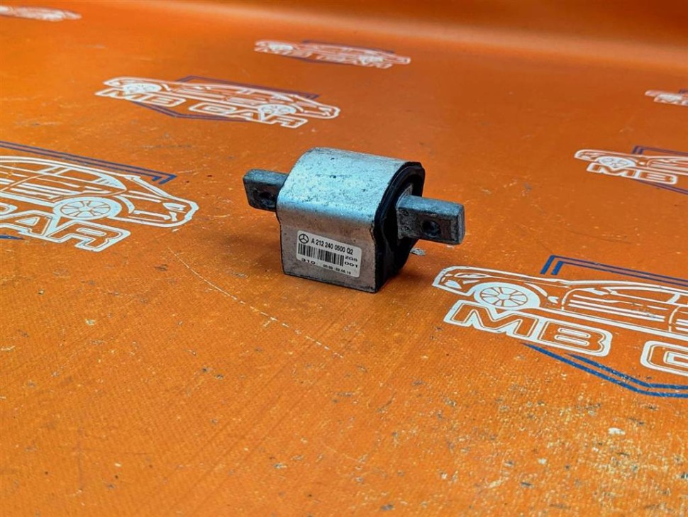 Опора КПП MERCEDES-BENZ SL-класс R231 рестайлинг (2016 - 2020) фото 1 — Разборка Мерседес