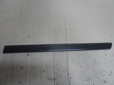 Молдинг двери MERCEDES-BENZ C-класс W202/S202 (1993 - 1997) — Разборка Мерседес