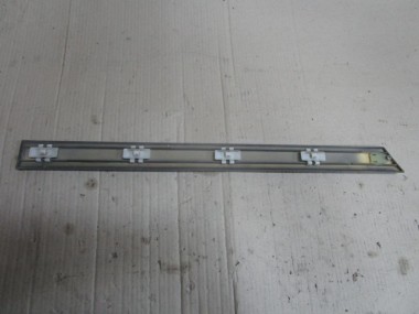 Молдинг двери MERCEDES-BENZ C-класс W202/S202 (1993 - 1997) — Разборка Мерседес