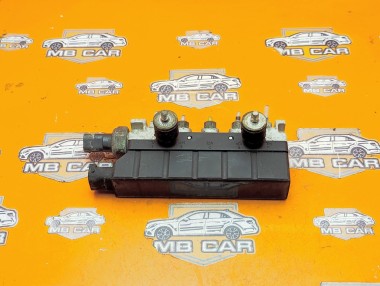 Блок клапанов пневмоподвески MERCEDES-BENZ S-класс W220 (1998 - 2005) — Разборка Мерседес