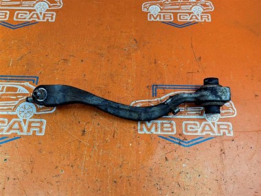 Рычаг передний нижний левый MERCEDES-BENZ CLS-класс C218/X218 рестайлинг (2014 - 2017) — Разборка Мерседес
