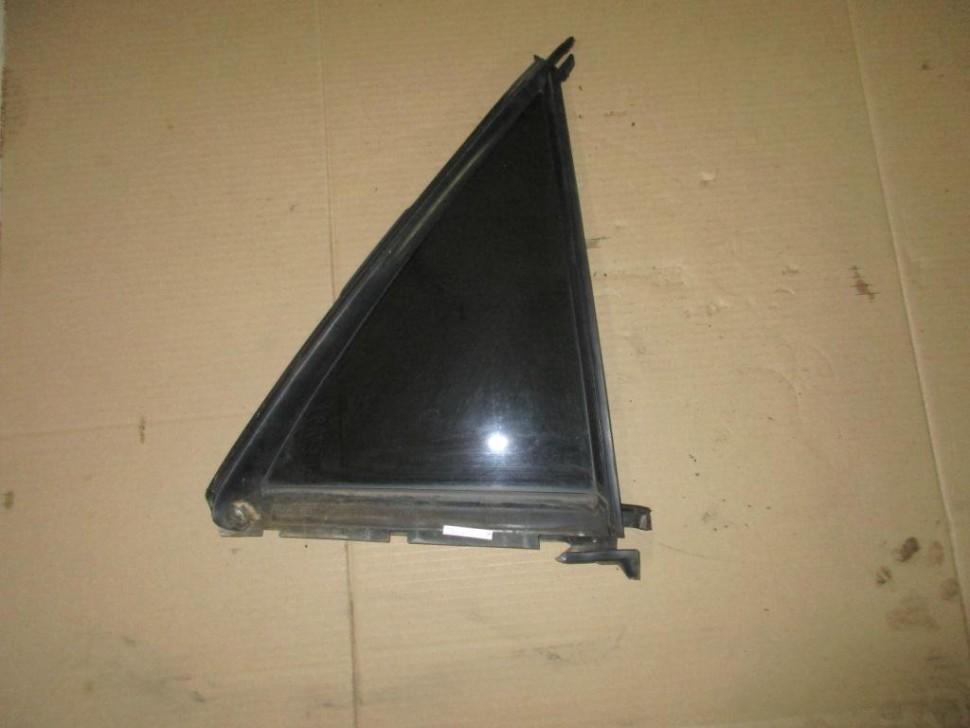 Стекло заднее правое MERCEDES-BENZ M-класс W164 (2005 - 2008) фото 1 — Разборка Мерседес