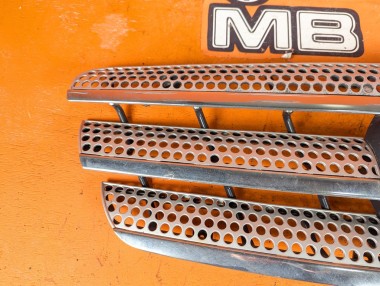 Решетка радиатора MERCEDES-BENZ M-класс W163 рестайлинг (2001 - 2005) &mdash; Разборка Мерседес