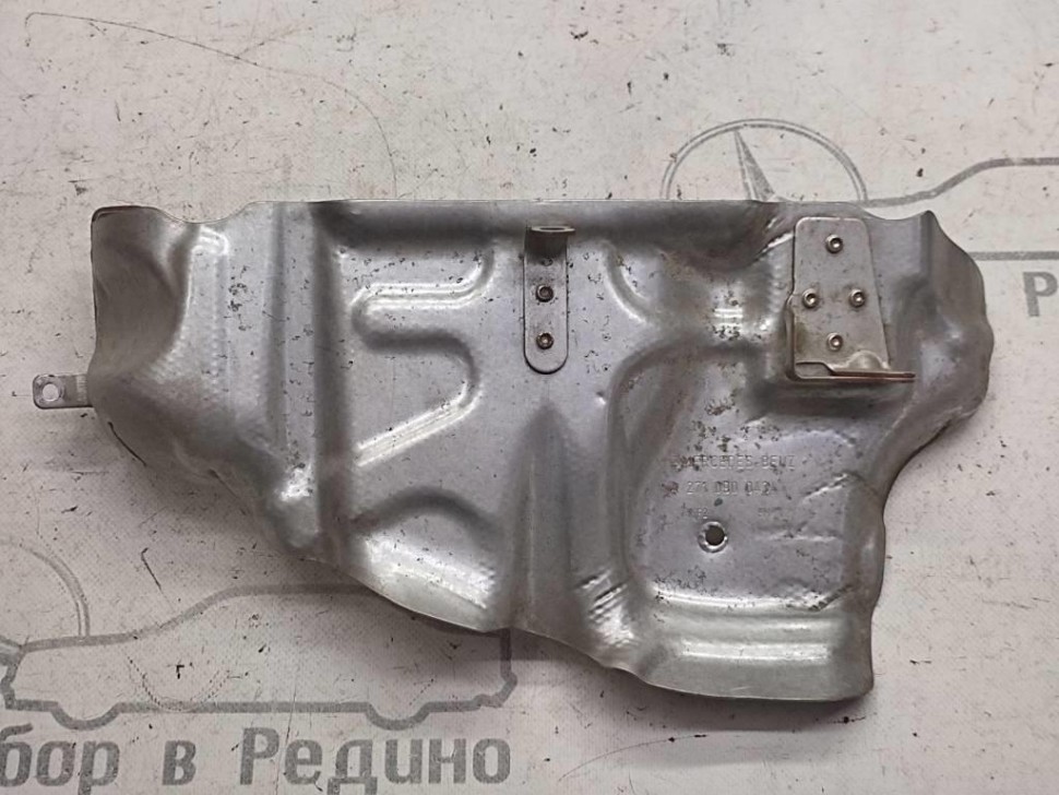 Защитный экран MERCEDES-BENZ C-класс W204/S204/С204 рестайлинг (2011 - 2015) фото 1 — Разборка Мерседес