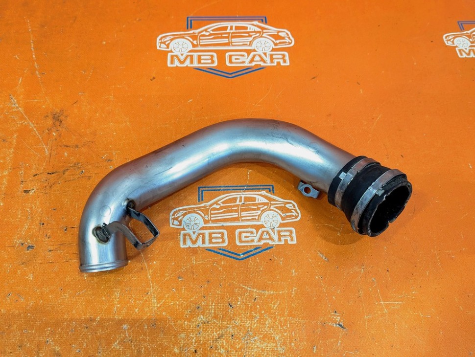 Патрубок интеркулера MERCEDES-BENZ M-класс AMG W166 (2011 - 2015) фото 1 — Разборка Мерседес