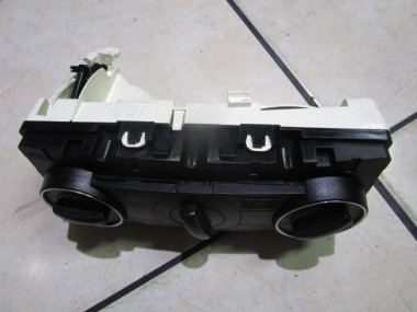 Панель управления климатом MERCEDES-BENZ A-класс W169 рестайлинг (2008 - 2012) — Разборка Мерседес